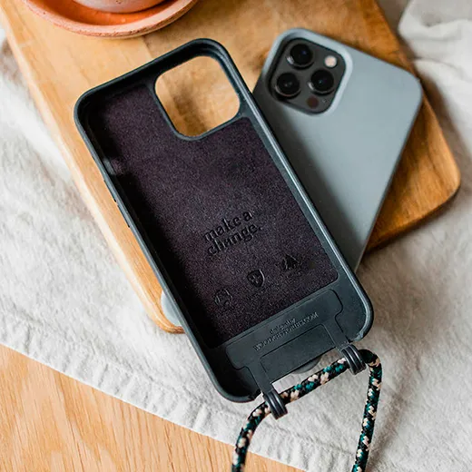 Цена эко-чехла со шнурком Woodcessories Crossbody Case Black для iPhone 14 Pro Max