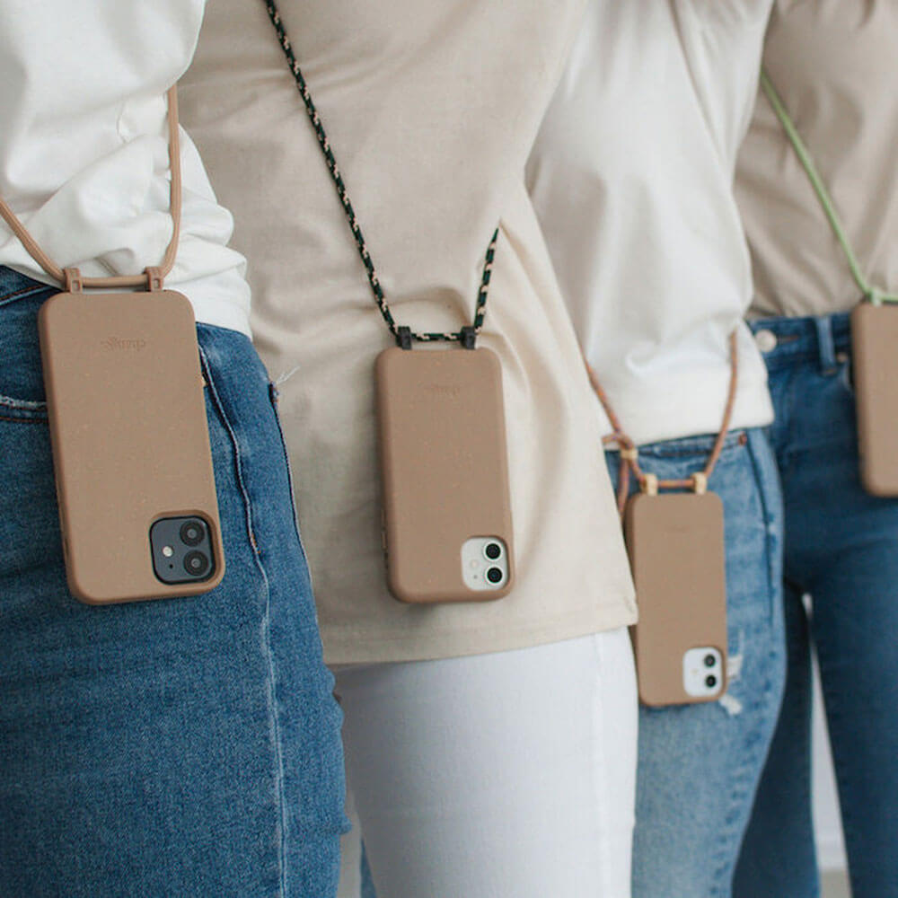 Минималистичный дизайн эко-чехла Woodcessories Crossbody Case Taupe Brown для iPhone 13 Pro Max