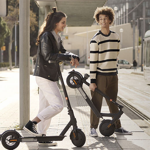 Электросамокат Xiaomi Mi Electric Scooter Essential