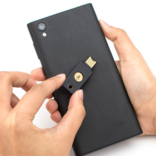 Купить электронный защитный FIDO ключ Yubico YubiKey 5 NFC в Киеве, Украине