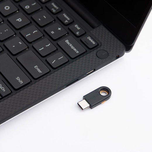Электронный защитный FIDO ключ Yubico YubiKey 5C