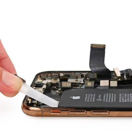 Замена аккумулятора iPhone XR