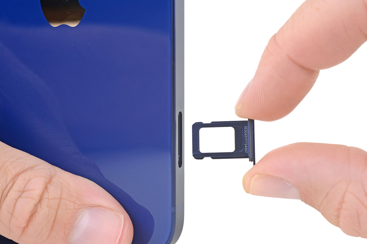 Заміна лотка SIM-карти iPhone 13 mini