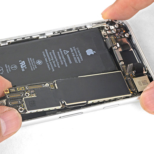 Замена материнской платы iPhone 8