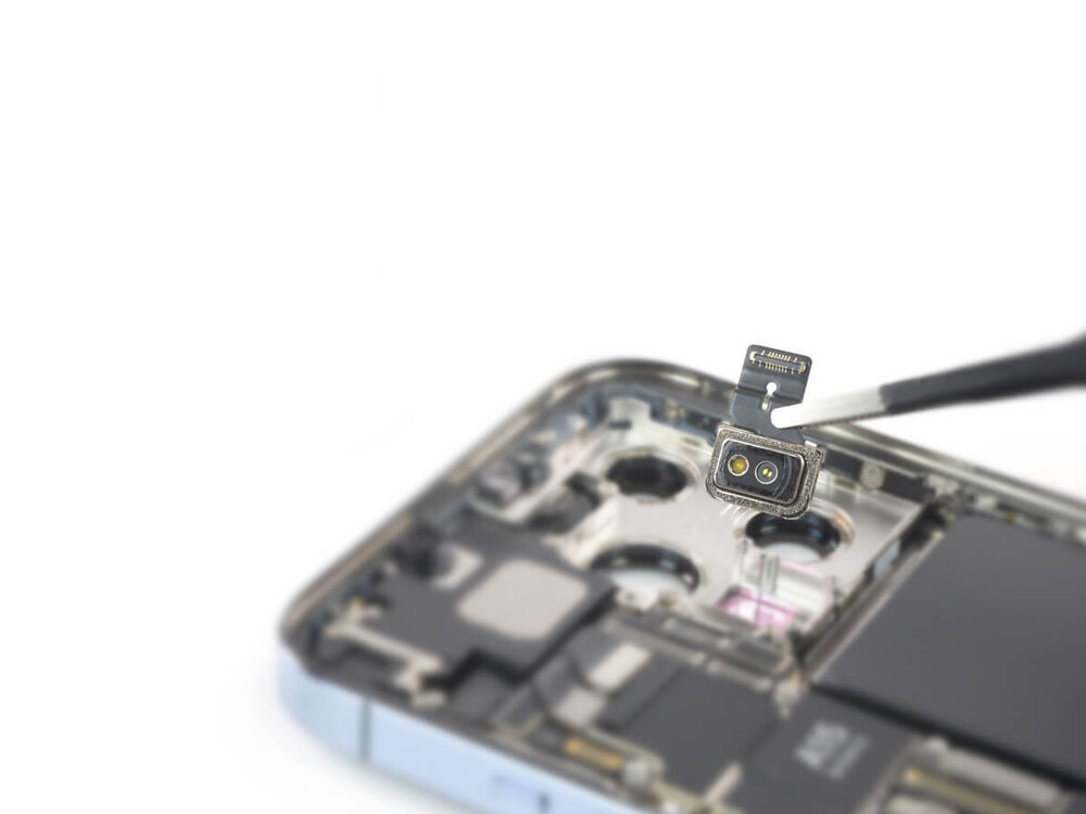 Заміна мікрофону iPhone 13 Pro Max