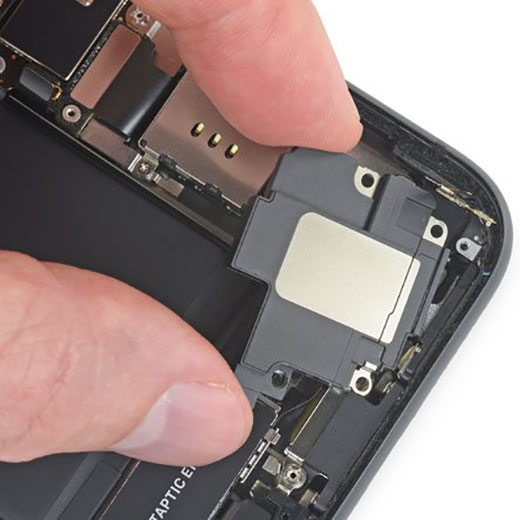 Замена полифонического (нижнего) динамика iPhone 11 Pro Max
