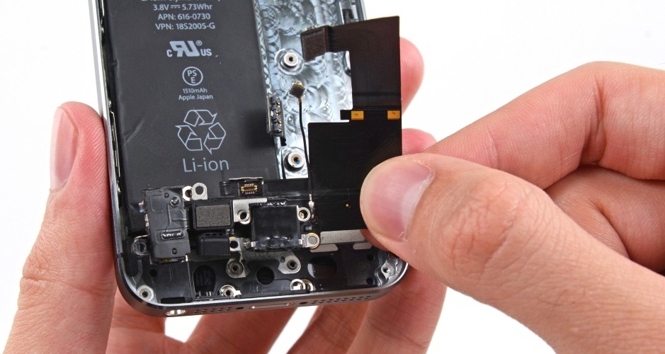 Замена разъема зарядки (синхронизации) iPhone 5C