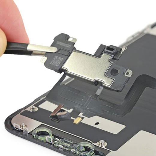Заміна розмовного (верхнього) динаміка iPhone 11 Pro