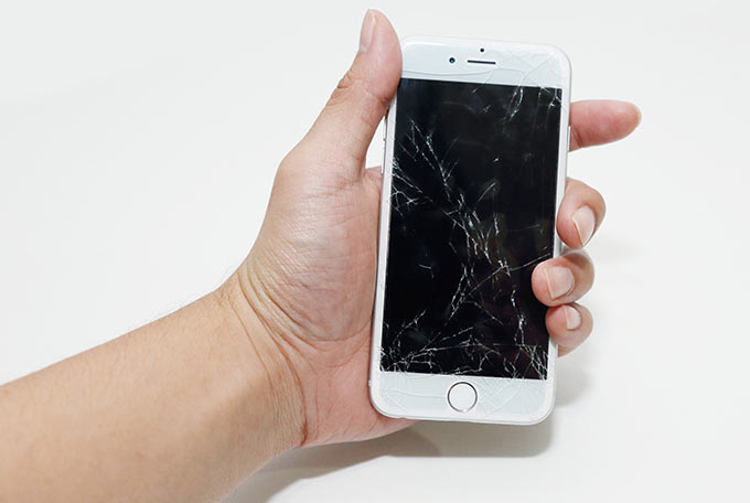 Замена стекла экрана iPhone 6