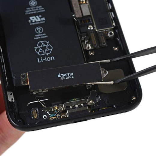Заміна вібродзвоника iPhone 7