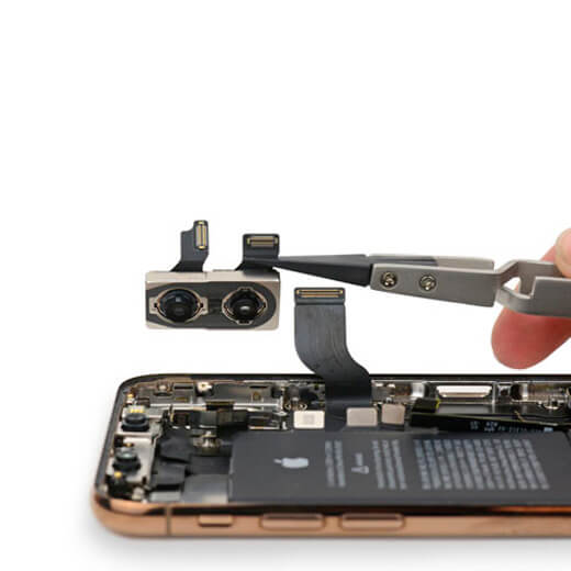 Заміна задньої камери iPhone XS