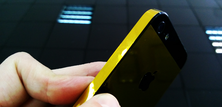 plenka-GVinyl-gold-iPhone 5 plenka-GVinyl-gold-iPhone 5
